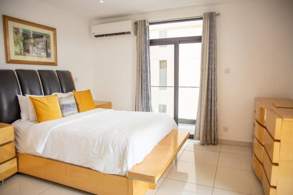 Sunshine Large 1Bed + Big Balcony @Embassy Gardens Leilighet Accra Eksteriør bilde