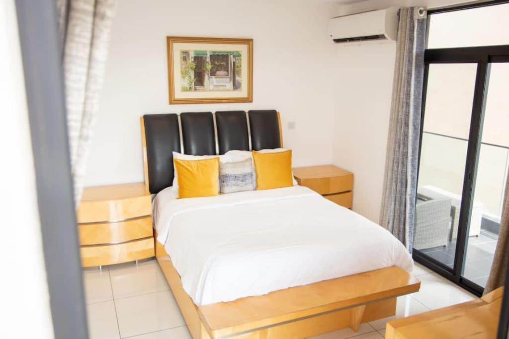 Sunshine Large 1Bed + Big Balcony @Embassy Gardens Leilighet Accra Eksteriør bilde